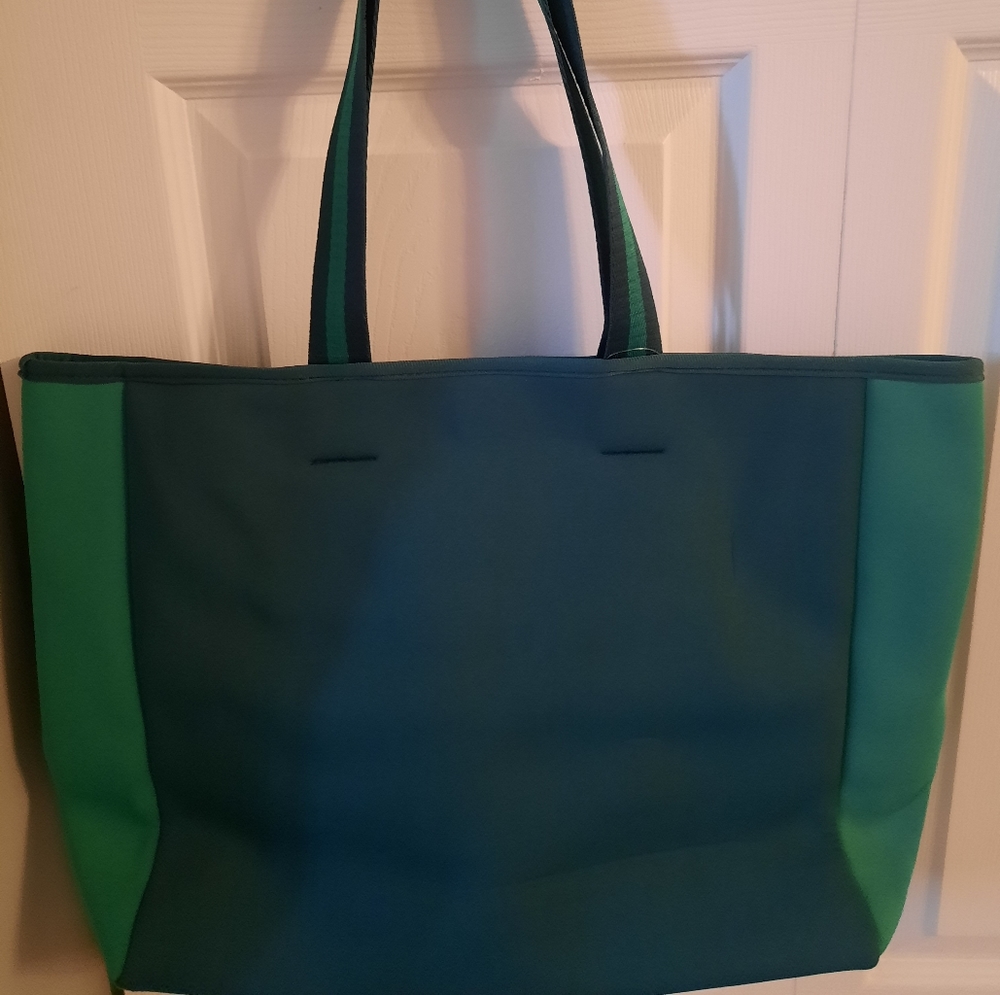 New Summersalt Neoprene Beach Tote in Blue/Green from Fabfitfun